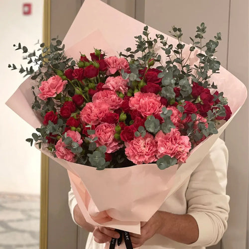 Pink & Red Hand Bouquet